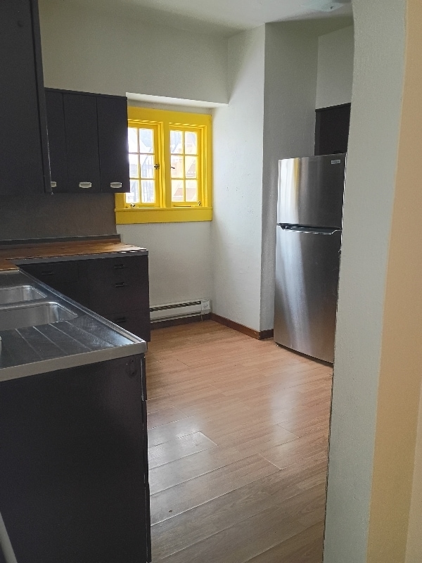 Foto del edificio - 613 S Ankeny Ave