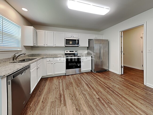 Building Photo - 3240 Laurenfields Way
