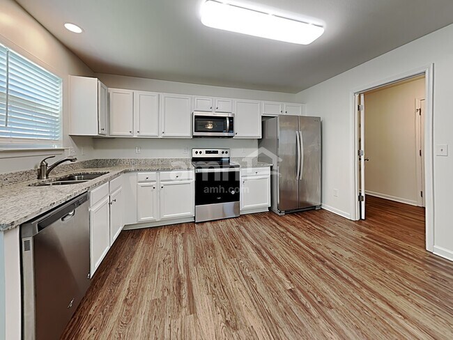 Foto del edificio - 3240 Laurenfields Way