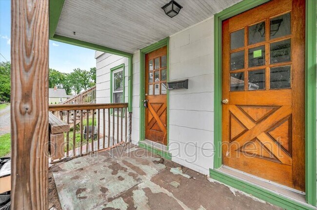 Foto del edificio - 20 Middlesex Ave Ext
