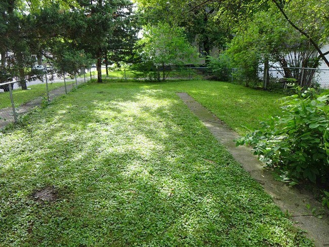 Foto del edificio - 820 Ashland Ave