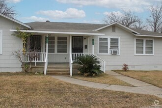Building Photo - 2827 W Woodlawn Ave