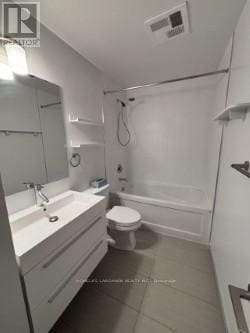 Building Photo - 297 College St