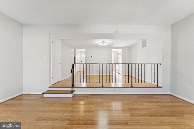 Building Photo - 12098 Winona Dr