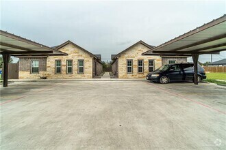 Building Photo - 6903 Venus Dr