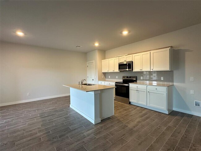 Building Photo - 18020 Lantana Loop