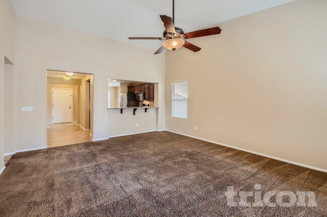 Foto del edificio - 41201 Bravo Dr