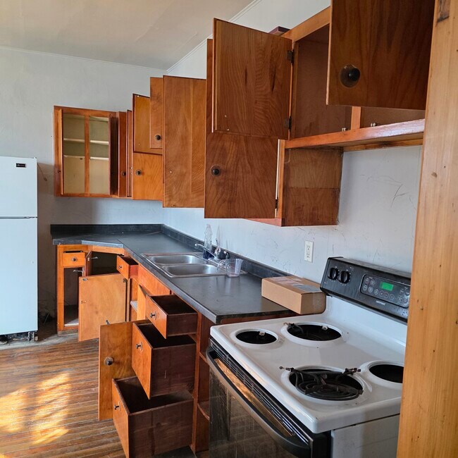 Foto del edificio - 384 S Hickory St