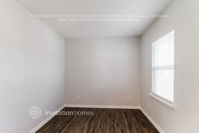 Building Photo - 838 Pebble Blvd