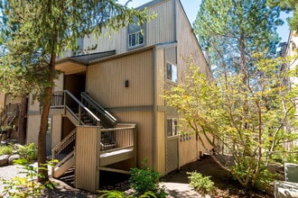 Building Photo - 19717 SW Mount Bachelor Dr