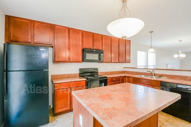 Building Photo - 6573 Buckingham Palace Dr