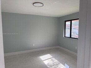 Building Photo - 9700 SW 138th Ave