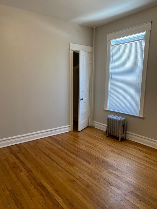 Foto del edificio - 359 E 70th St