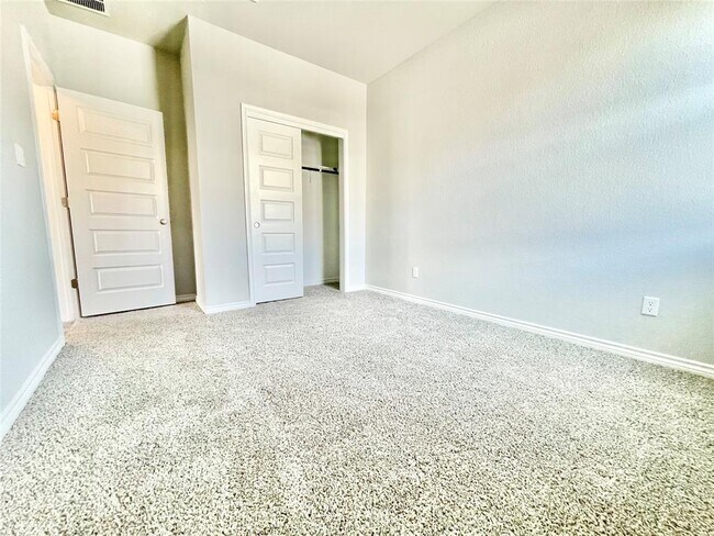 Foto del edificio - 2929 Sage Ranch Dr