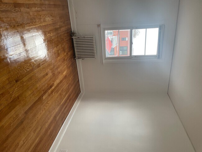 Foto del edificio - 21-46-46 Steinway St