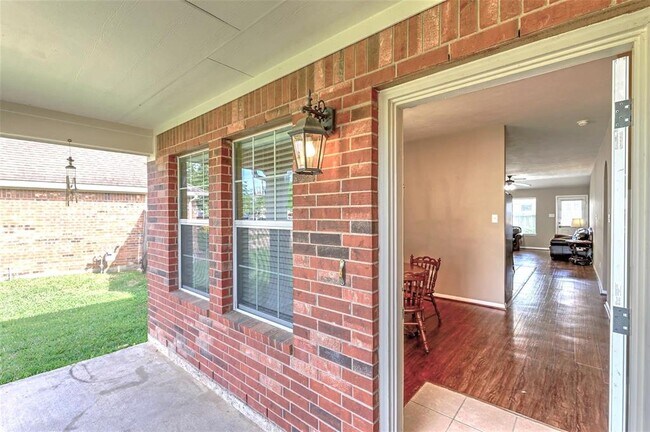 Building Photo - 16827 Tree Star Ln