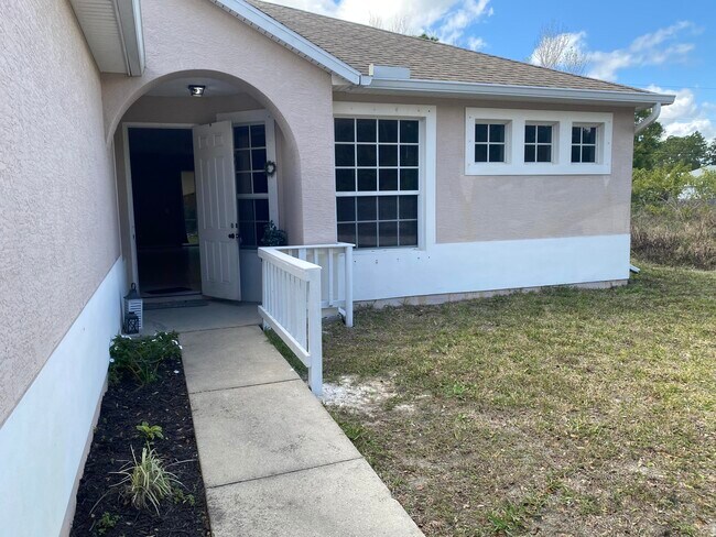 Building Photo - 8375 104th Ct