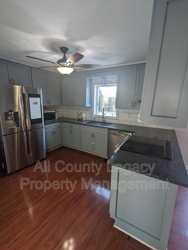 Foto del edificio - 3381 Birchwood Trail
