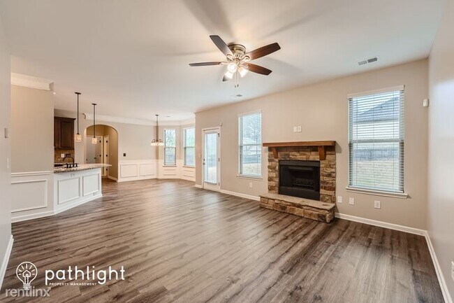 Building Photo - 5 br, 3 bath House - 4025 Trimrose Court UNIT