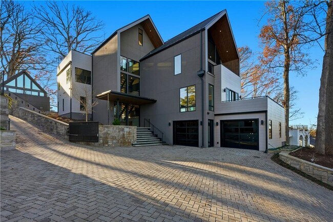 Foto del edificio - 1033 Reeder Cir NE