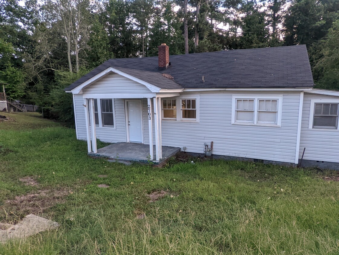 Foto principal - 2703 Nance St