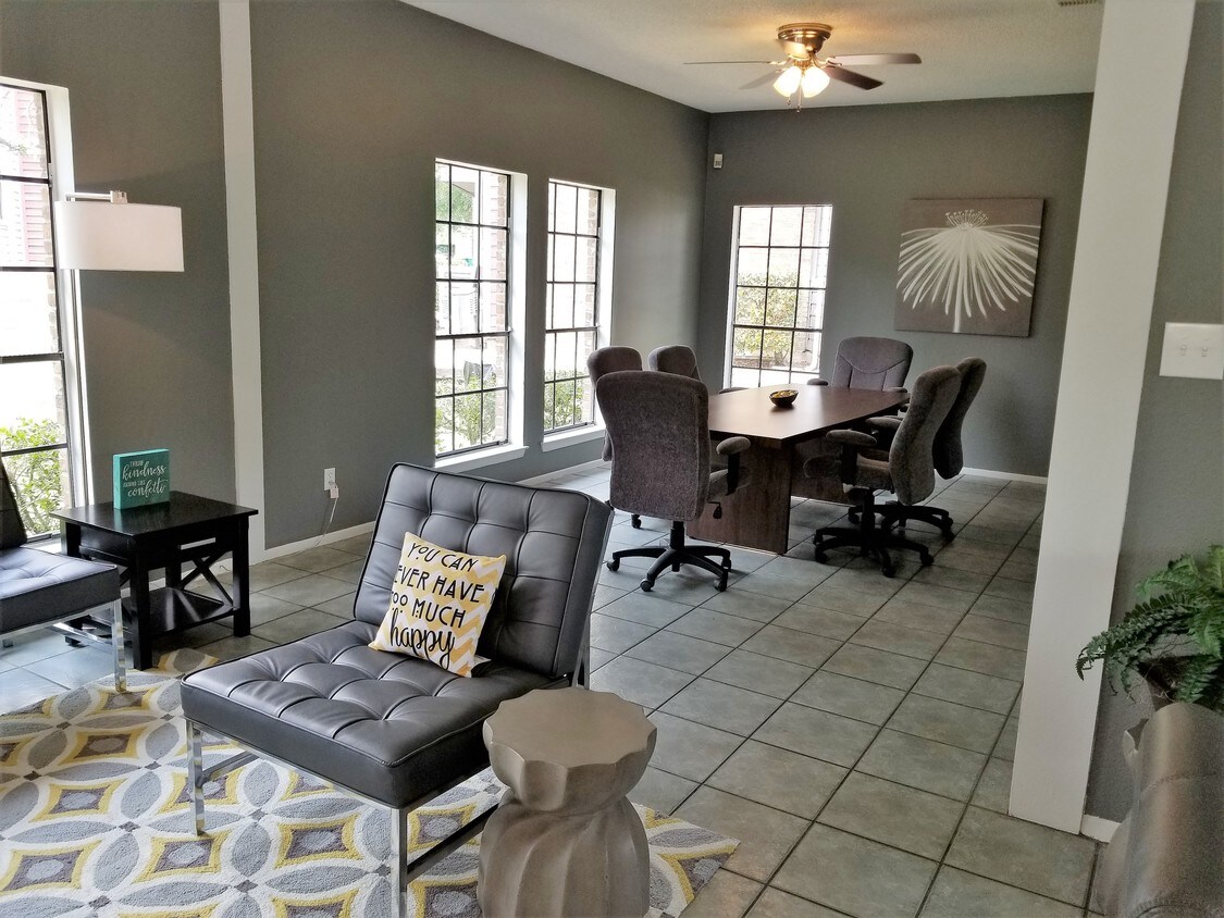 Silver Oaks Apartments Apartments San Antonio, TX