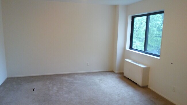 Dormitorio - 8601 Manchester Rd