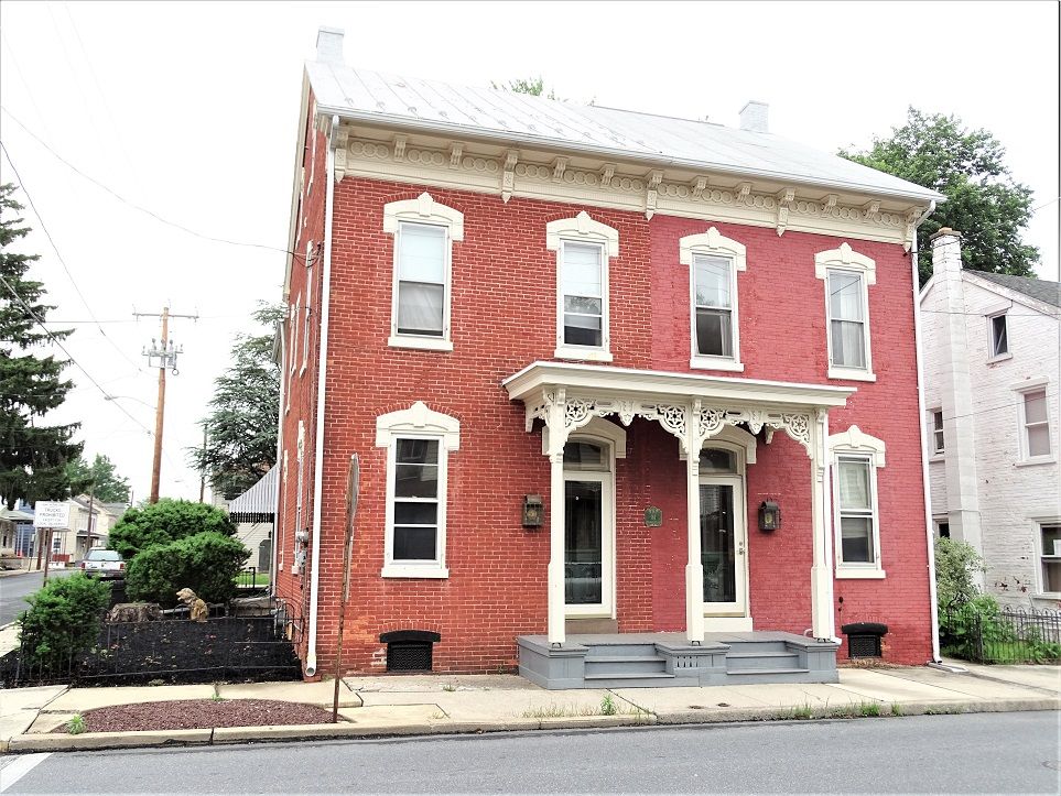 81 N Charlotte St, Manheim, PA 17545 Room for Rent in Manheim, PA