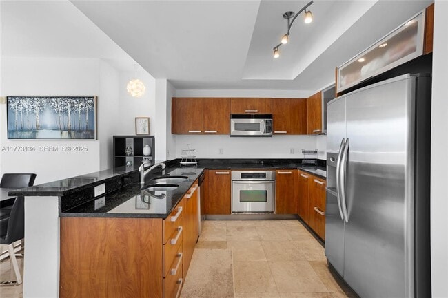 Foto del edificio - 3131 NE 188th St