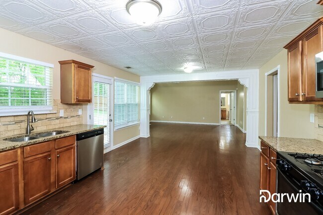 Building Photo - 146 Freedom Ct, Dallas, GA 30157