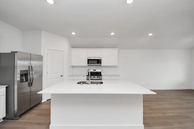 Foto del edificio - 9106 Serene Hvn Dr