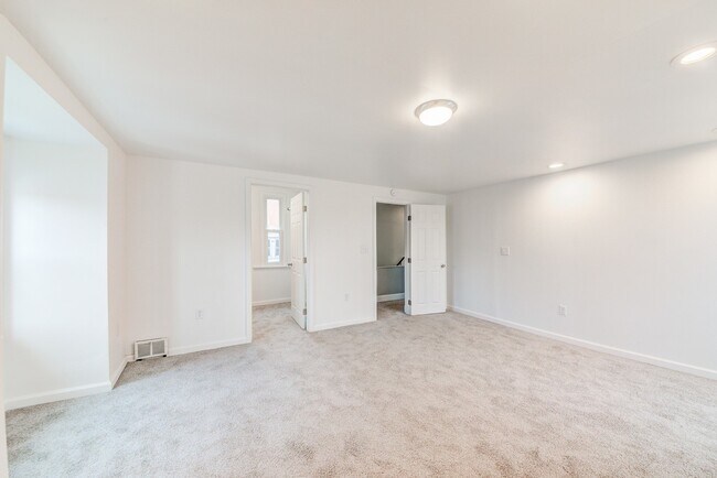Foto del edificio - 744 Proctor Wy