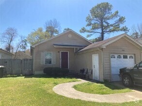 Building Photo - 11806 Greenglen Dr