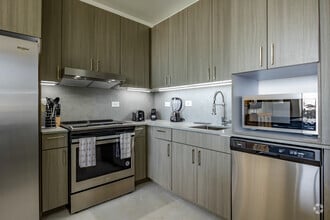 2BR, 2BA - 1220SF - Lofts at Centennial Yards