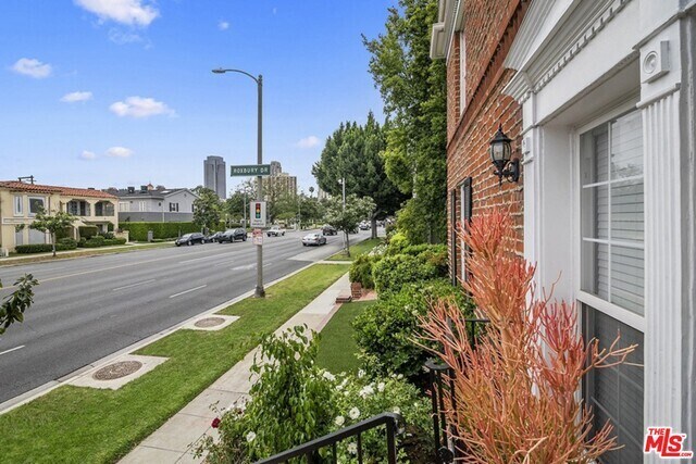 Foto del edificio - 9647 W Olympic Blvd
