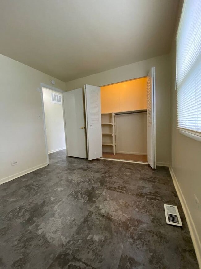 Building Photo - 20169 Ash Ln