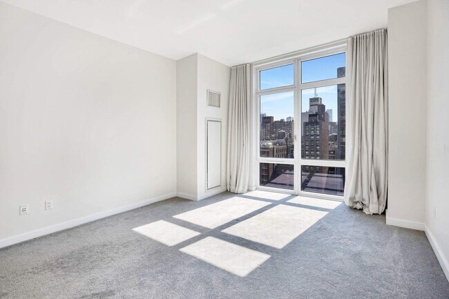 Foto del edificio - 555 W 59th St