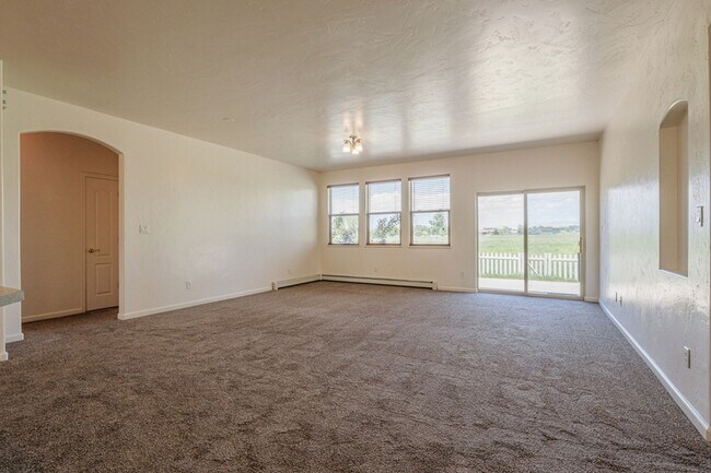 Foto del edificio - 2428 Jack Creek Rd
