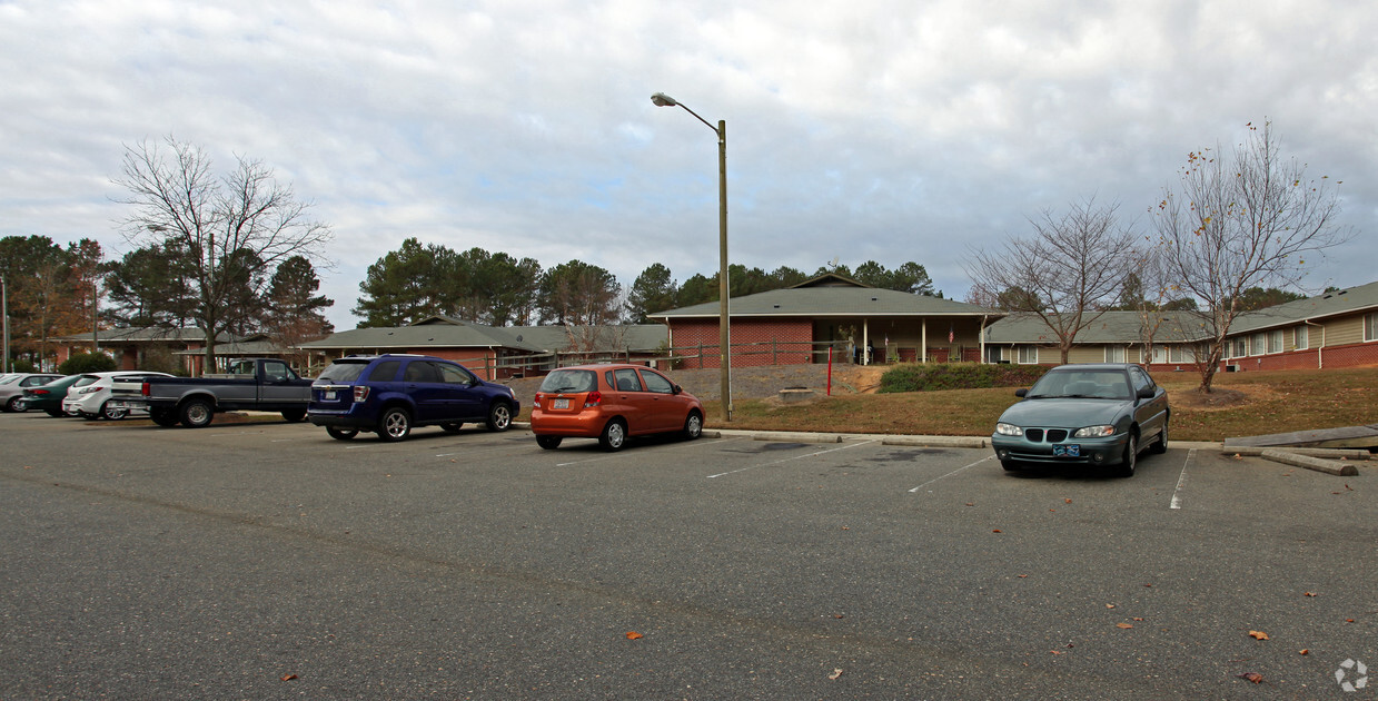 Foto del edificio - Village Gardens & Clayton Senior Center