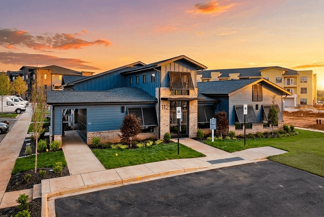 Building Photo - Cypress Point