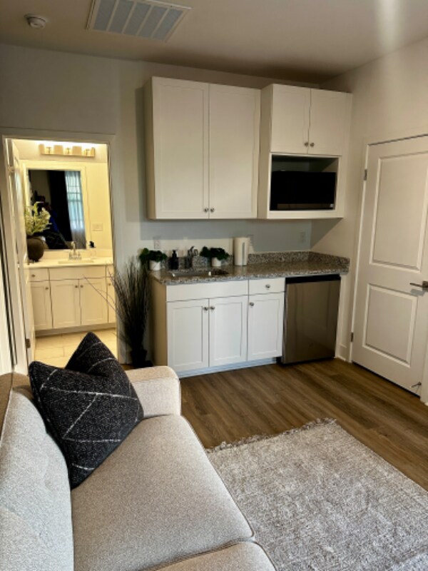 Foto del edificio - 778 Howard Ct