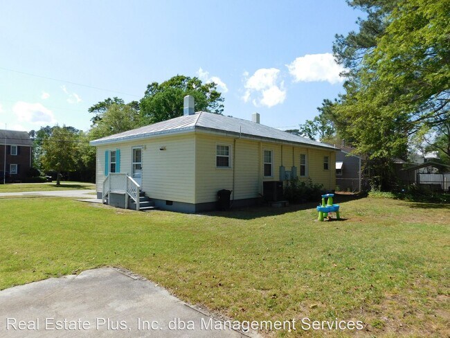 Foto del edificio - 1 br, 1 bath House - 712 B North B Street