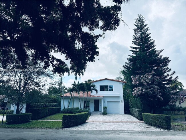 Building Photo - 1430 Baracoa Ave