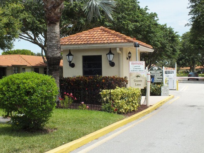 Building Photo - 4480 Ficus Tree Rd