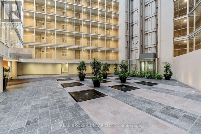 Building Photo - 650 Queens Quay W
