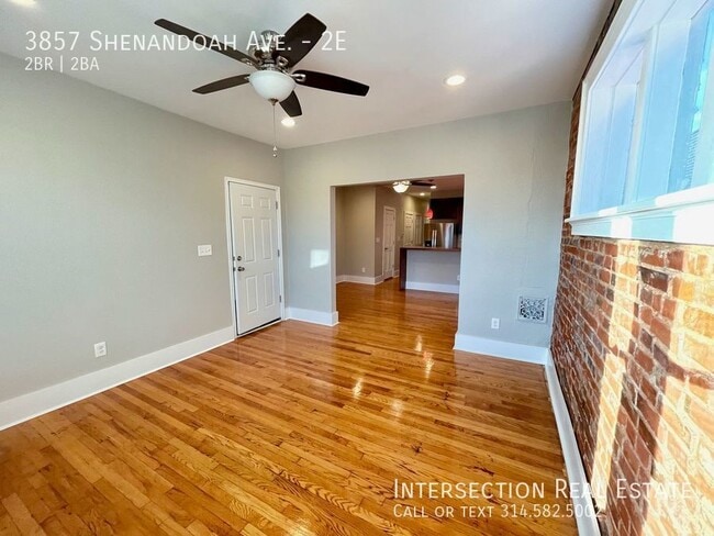 Building Photo - Beautifully Updated 2bd/1.5ba Apartment in...