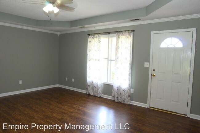 Building Photo - 3 br, 2 bath House - 211 Elderberry Circle