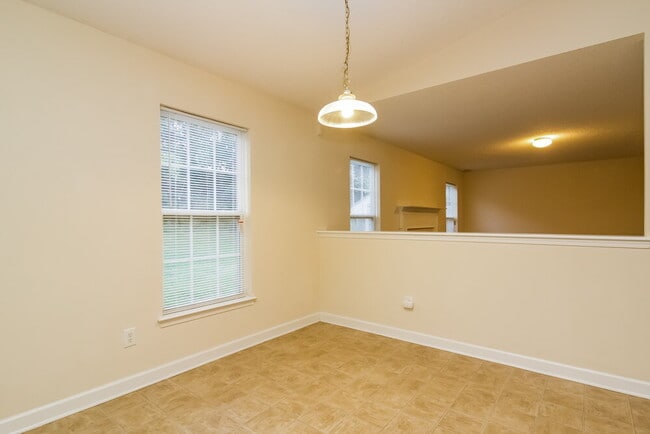 Building Photo - 1028 Jordans Pond Ln