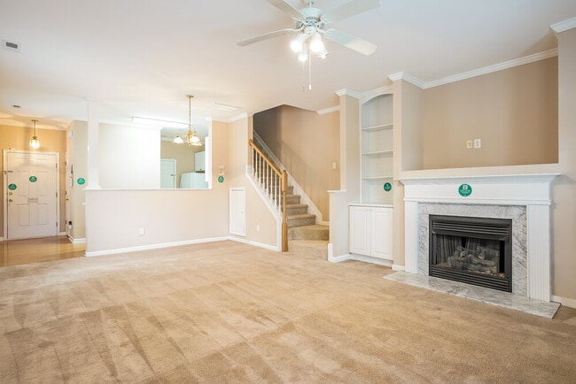 Building Photo - 2000 Persimmon Ridge Dr