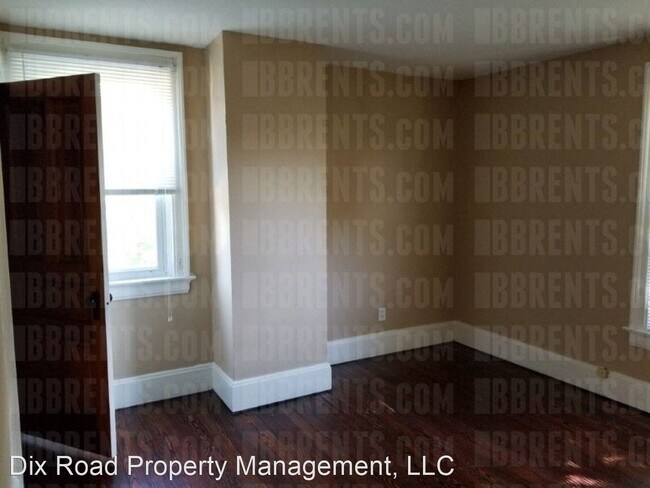 Building Photo - 2 br, 1 bath House - 1017 Vine Street,